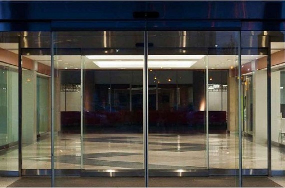 Automatic sliding door - Linear opening