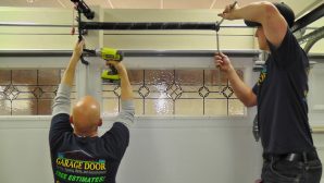 Professionnels en réparation de portes de garage - Door Doctor